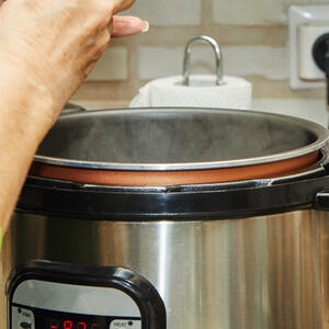 Put the mincemeat in a slow cooker