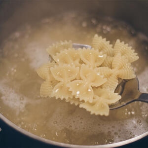 boil the pasta