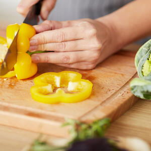 Cut the bell pepper and fillet