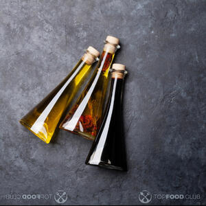 mix vinegar and olive oil