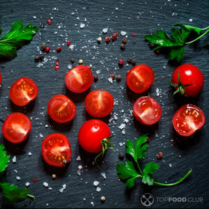 cut tomatoes