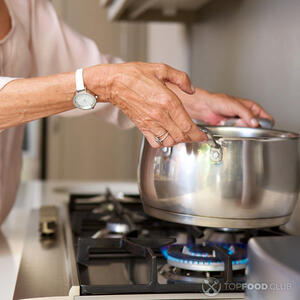 bring water to a boil