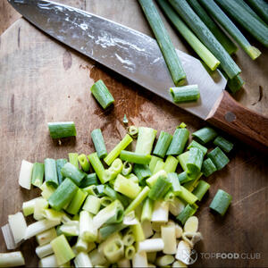 cut scallions