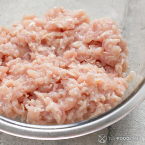 ground chicken meat