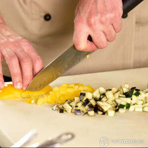 Dice eggplants, zucchini and pepper