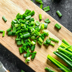 cut scallions