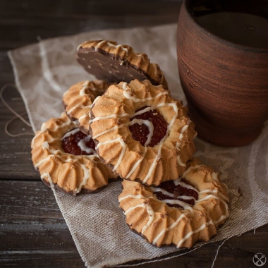 Raspberry Almond Vegan Thumbprint Cookies