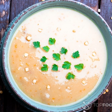 Split pea soup with fresh herbs