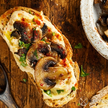 Field mushrooms, spinach and goat’s cheese on toast