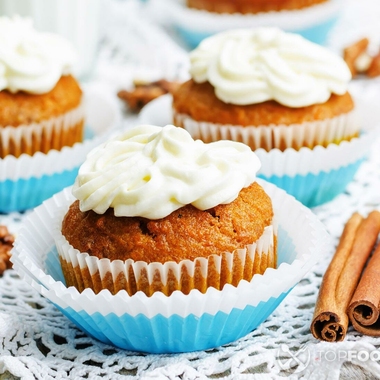 Carrot cake cupcakes