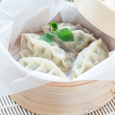 Steamed moon dumplings