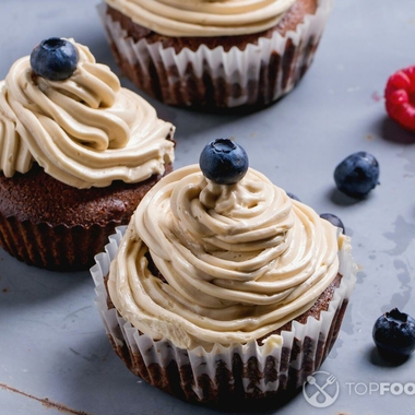 Chocolate Cupcakes with Caramel Frosting