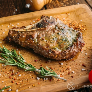 Lamb steaks with feta and rosemary