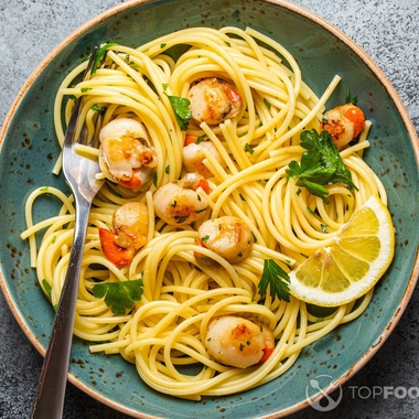 Seafood salad with pasta