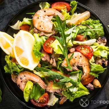 Vegetable seafood salad