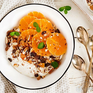 Overnight Oats with Tangerine and Hazelnuts