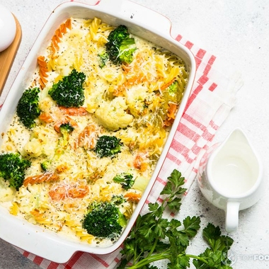Casserole with Spinach and Salmon