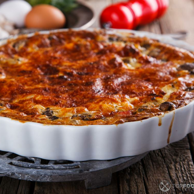 Quiche with Chicken, Red Pepper and Sweet Corn