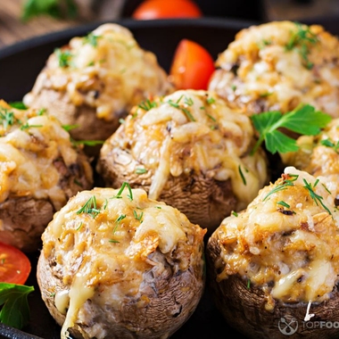 Stuffed Mushrooms with Ham Filling