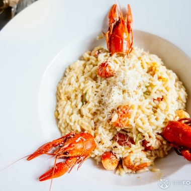 Pilaf with Cheese and Crawfish