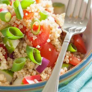 Quinoa Salad with Cherry Tomatoes