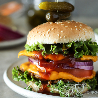 Vegan Cheeseburger