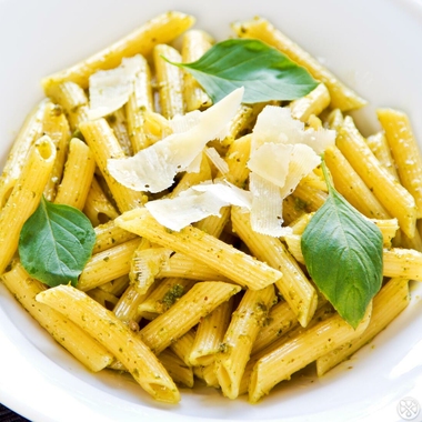 Penne pasta with pesto sauce
