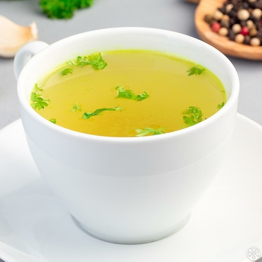 Vegetable broth with fennel