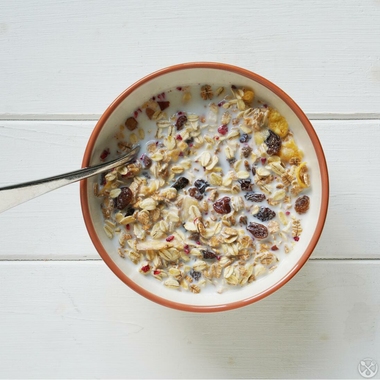 Muesli with milk