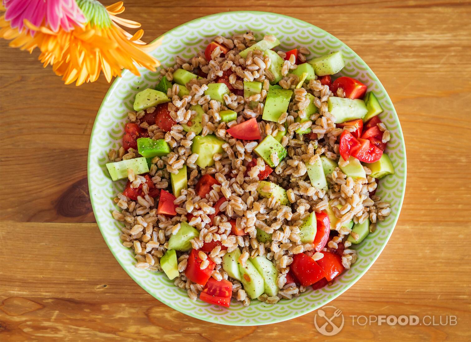 Greek Farro Salad