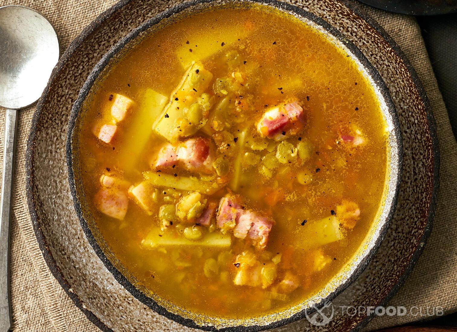 Split pea soup with smoked pork