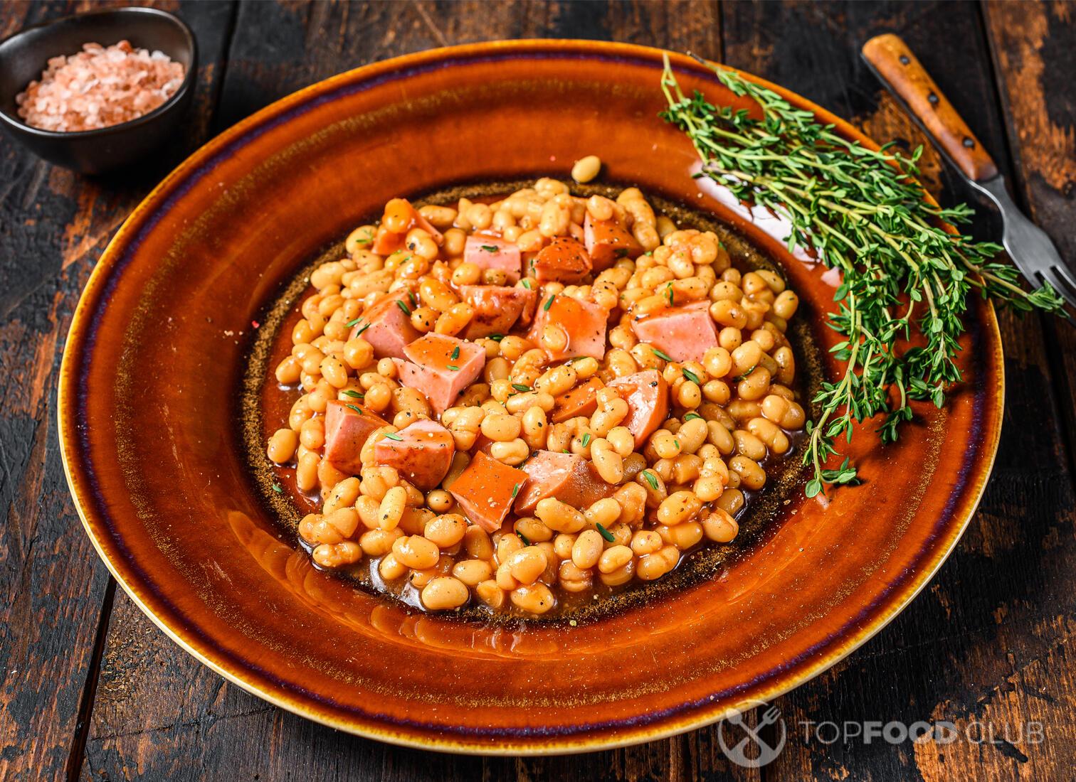 Sausage & white bean casserole