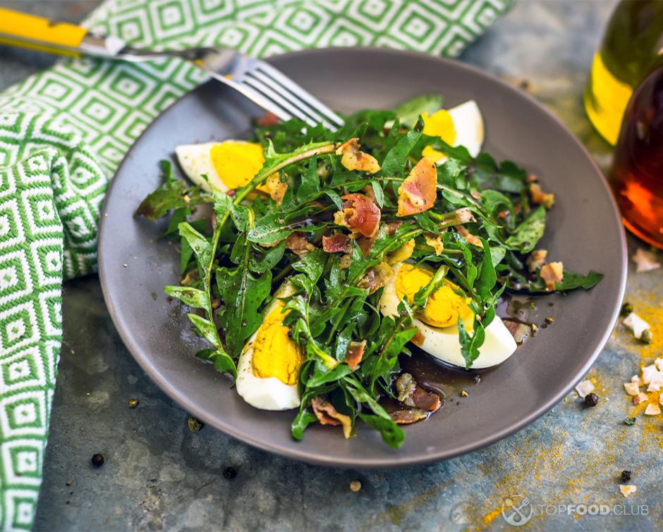 Egg salad with arugula
