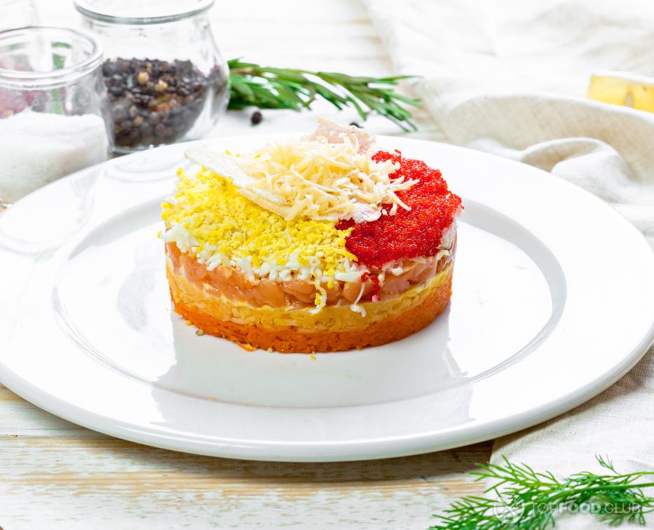 Layered Salad with Turkey Meat