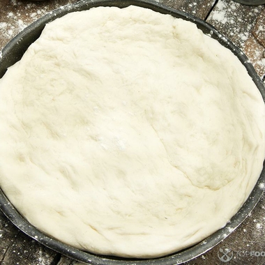 Дрожжевое пышное тесто для пиццы