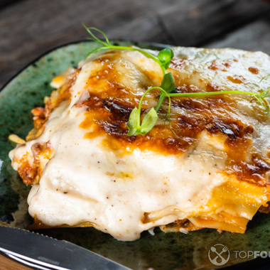 Classic Lasagna in a Slow Cooker