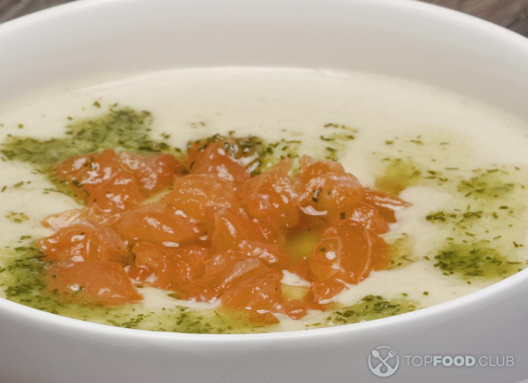 Шпинатный крем-суп с копчёной сёмгой