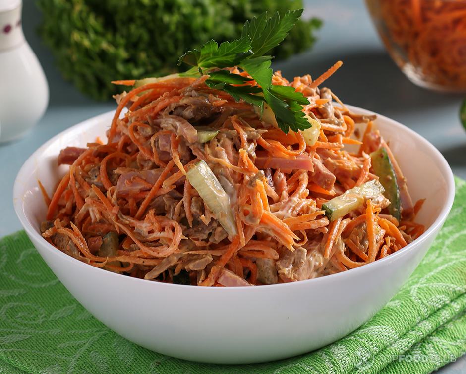 Салат с корейской морковью и копченой колбасой – пошаговый рецепт приготовления с фото