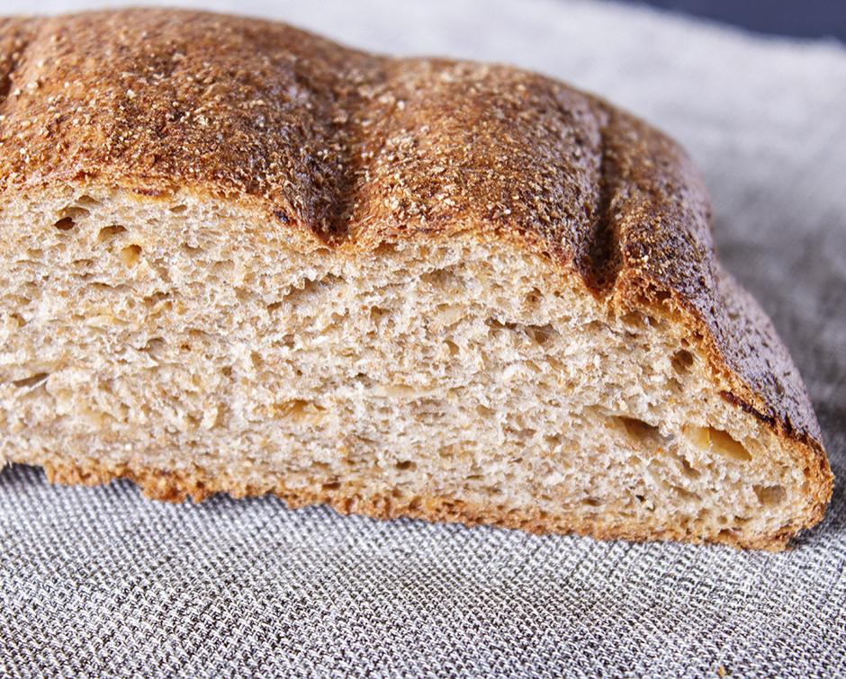 Ржаной гречневый хлеб рецепт. Гречневая каша и ржаной хлеб дома. Гречневый хлеб без дрожжей в духовке