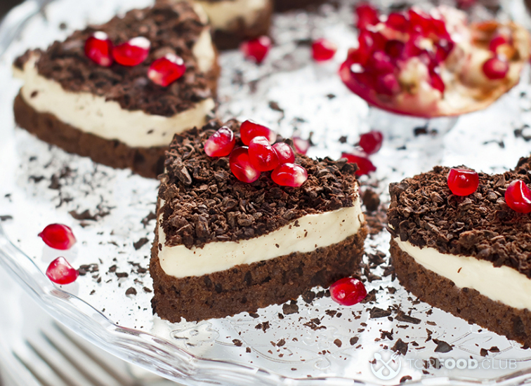 Шоколадно-сливочное пирожное