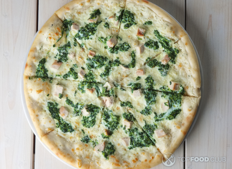 Пицца с курицей и шпинатом