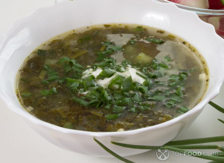 Щи зеленые со щавелем и курицей