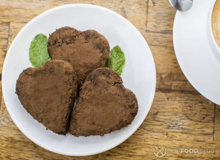 Шоколадное пирожное сердечки без духовки