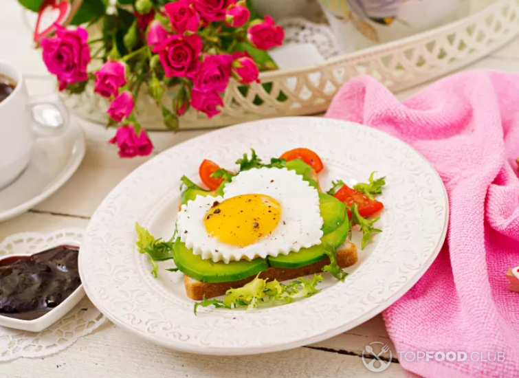 Авокадо-тост для влюблённых