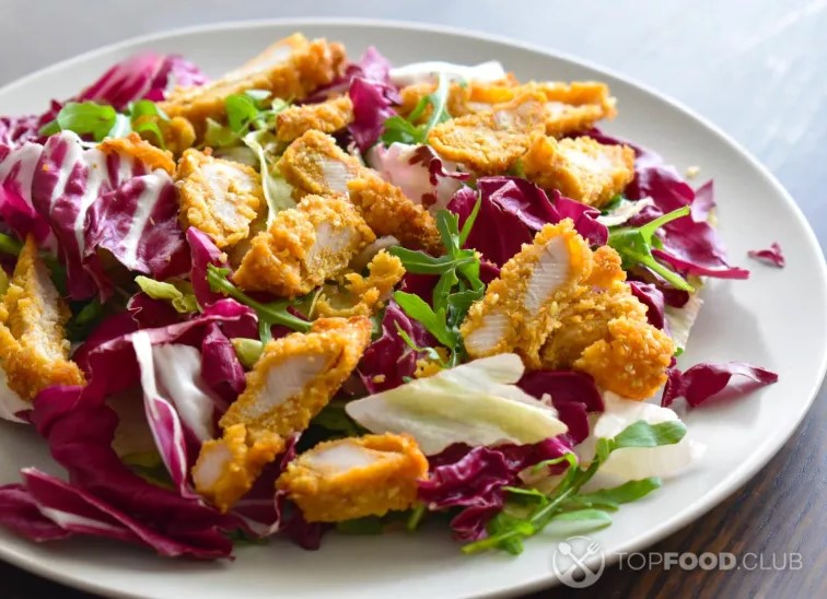 Салат с курицей и краснокачанной капустой