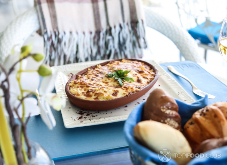 Грибы с курицей под сыром