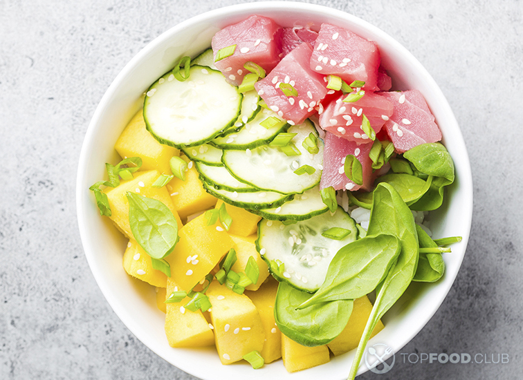 Поке боул с тунцом и манго