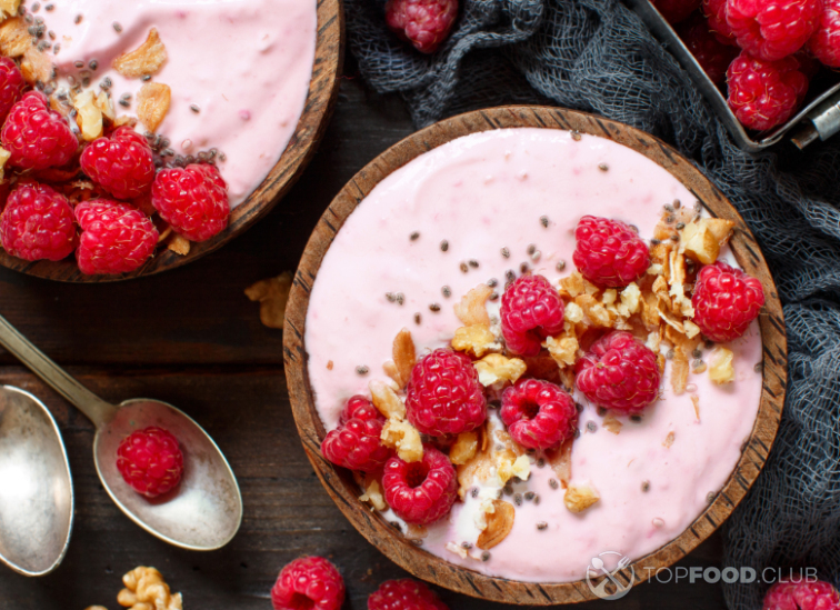 Малиновый смузи боул