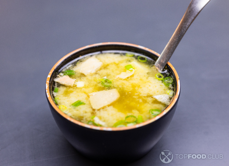 Рыбный суп с фасолью