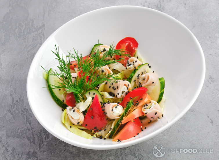 Салат с ветчиной и овощами